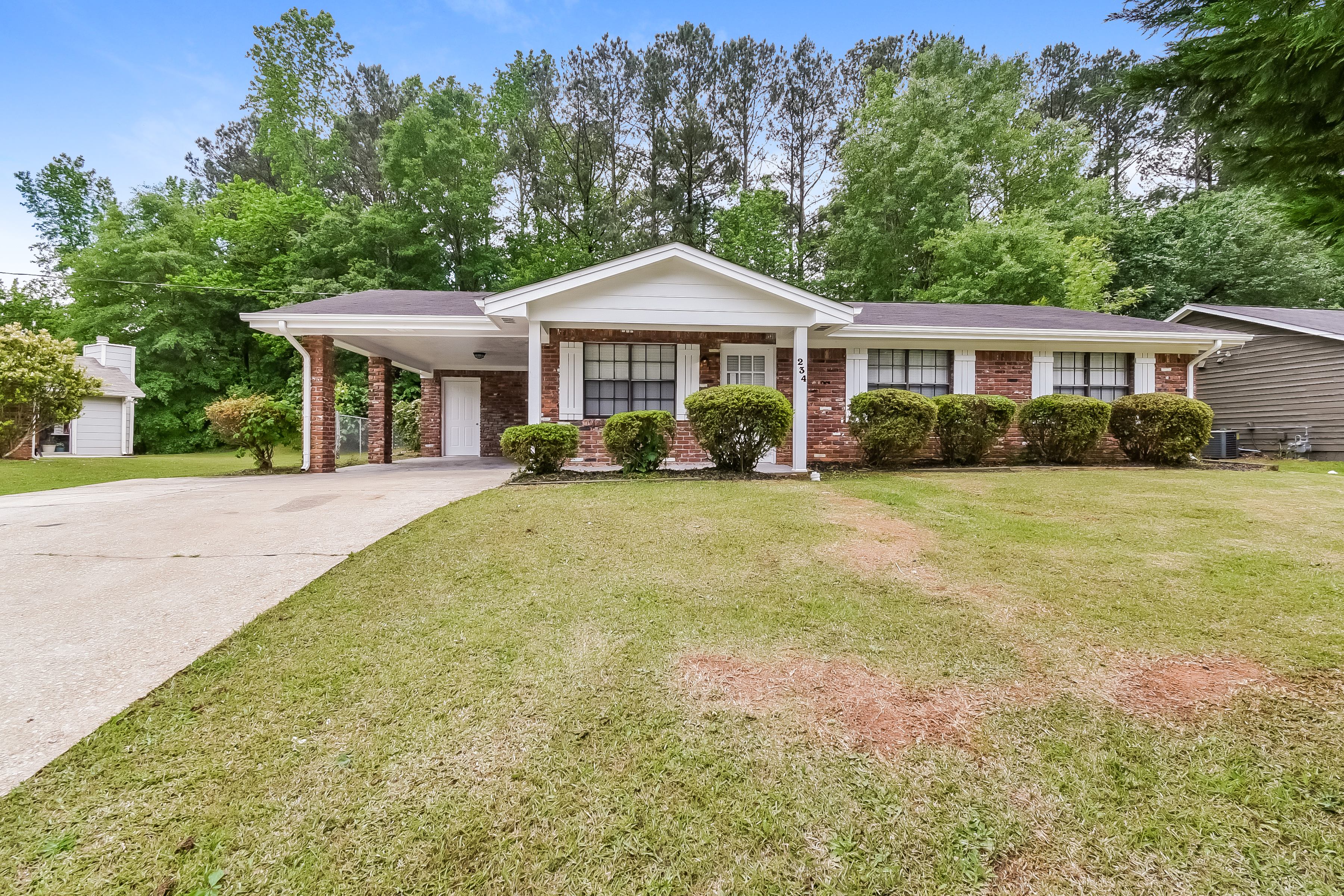234 Montego Circle Riverdale, GA 30274
